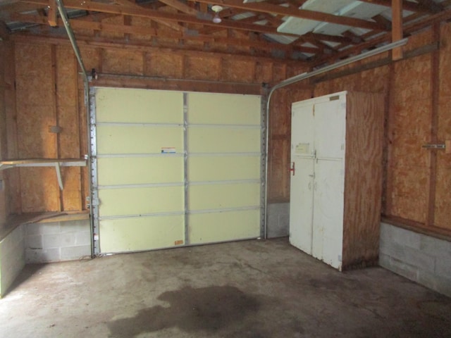 32468 County Highway 27, Elizabeth Twp, MN 56534 - view of garage