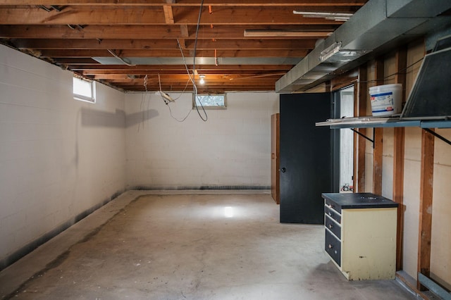 600 Venn St, Sherburn, MN 56171 - view of basement
