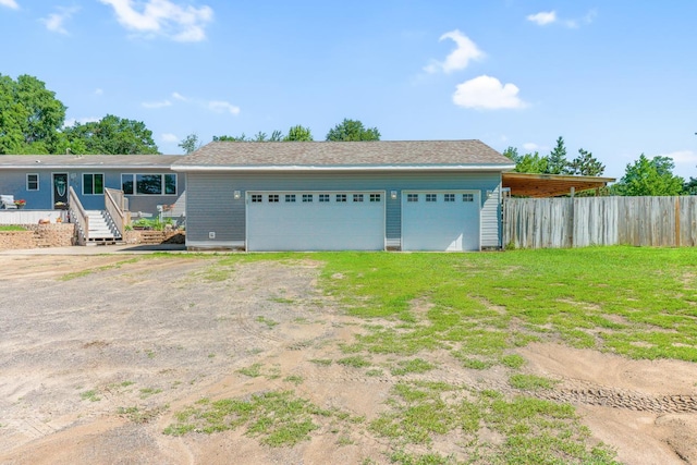 605 Central Ave SW, Cambridge, MN 55008 - ranch-style home featuring dirt driveway