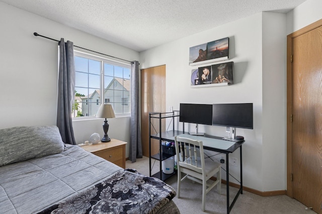 13066 Crimson Clover Ln, Eden Prairie, MN 55347 - bedroom featuring light carpet and a textured ceiling