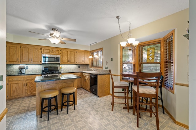 8508 Park Knoll Cir, Bloomington, MN 55438 - photo 9