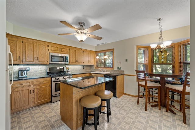 8508 Park Knoll Cir, Bloomington, MN 55438 - photo 10