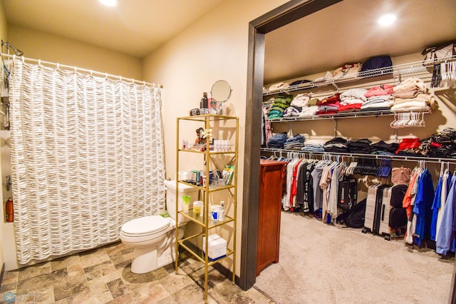 412 Hampton Dr W, Moorhead, MN 56560 - full bathroom with curtained shower and recessed lighting