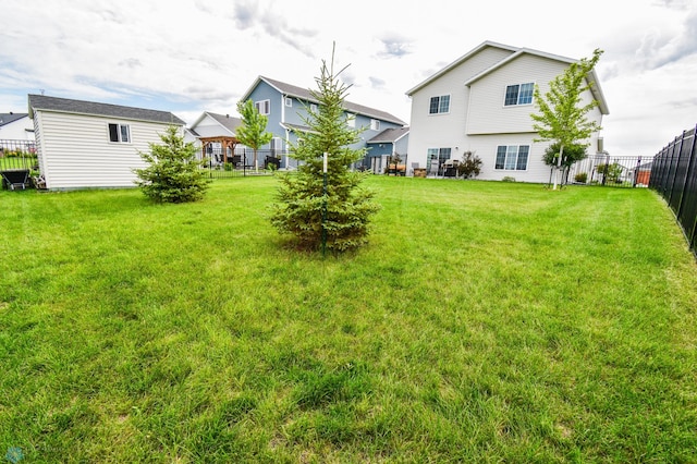 412 Hampton Dr W, Moorhead, MN 56560 - view of fenced backyard
