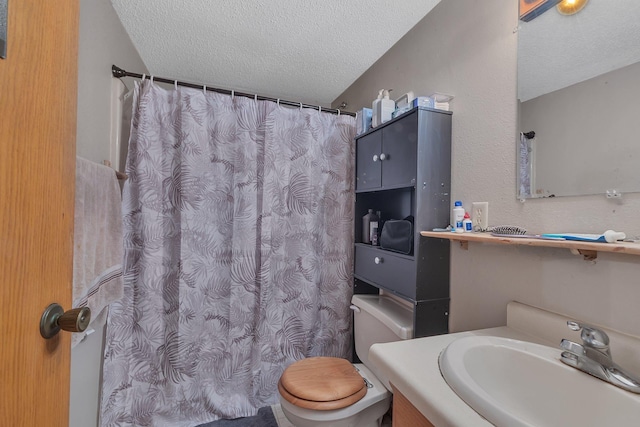 302 3rd Ave N, Bowlus, MN 56314 - full bathroom featuring a textured ceiling, vanity, and curtained shower