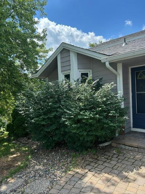 3324 131st Ln NW, Coon Rapids, MN 55448 - view of side of home
