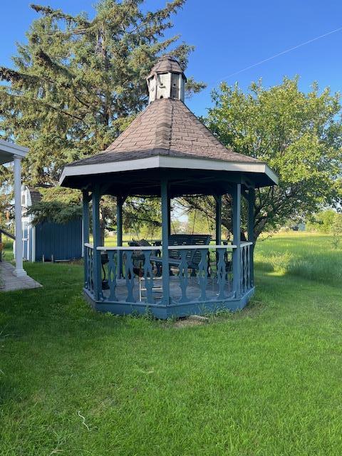 670 23rd Ave NE, Sauk Rapids, MN 56379 - view of community with a gazebo and a lawn