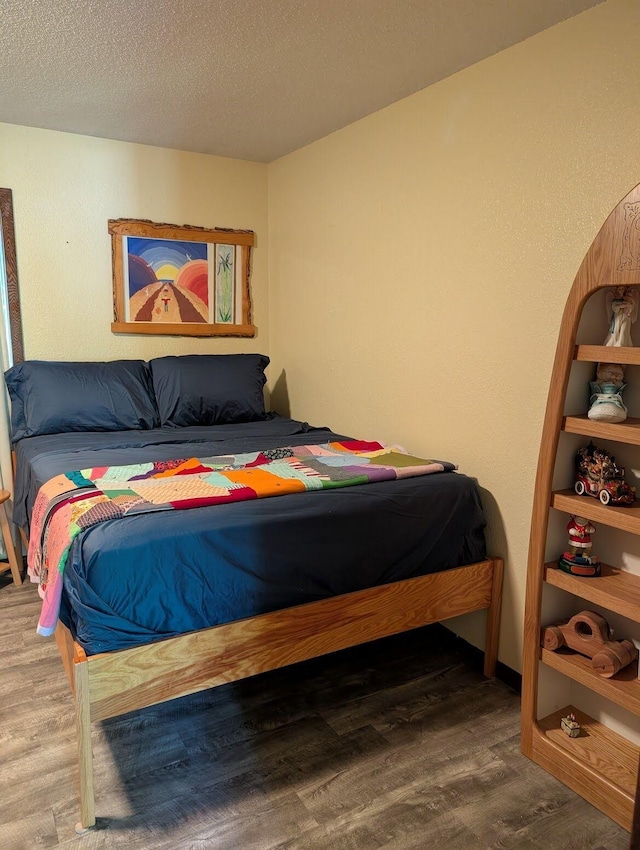 670 23rd Ave NE, Sauk Rapids, MN 56379 - bedroom with wood finished floors