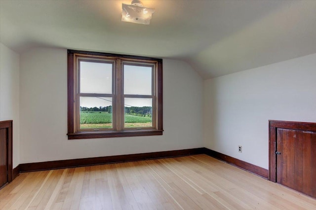N7420 110th St, Spring Lake Twp, WI 54767 - bonus room featuring vaulted ceiling and light wood finished floors
