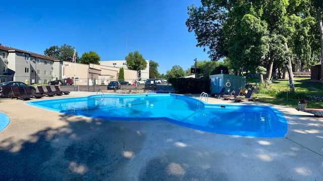 315 Park Lake Blvd Unit 104, Detroit Lakes, MN 56501 - view of swimming pool featuring a patio area