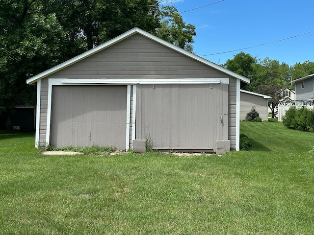 217 4th Ave SE, Pipestone, MN 56164 - view of detached garage