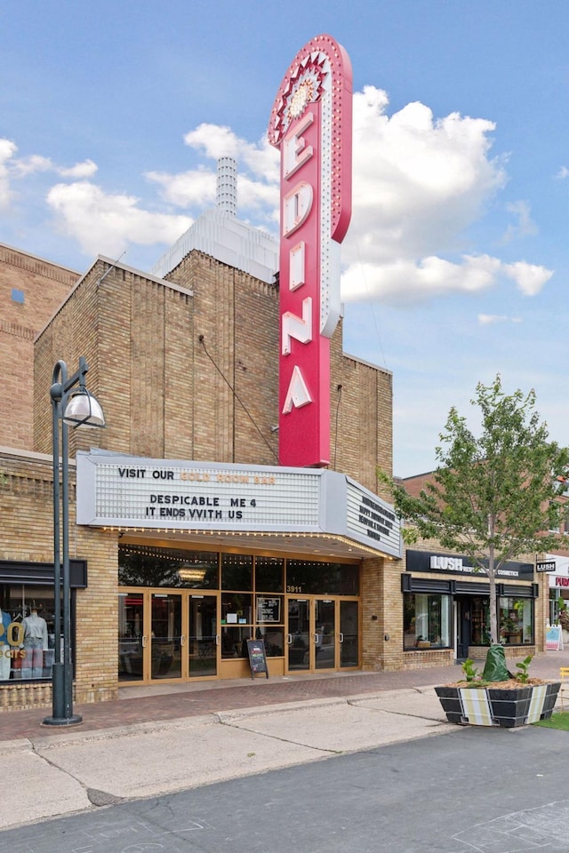 4510 Arden Ave, Edina, MN 55424 - view of building exterior