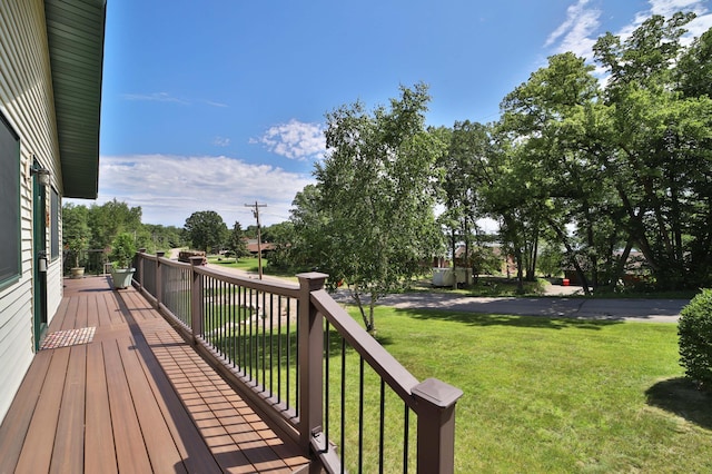 30467 Lakeview Dr, Breezy Point, MN 56472 - wooden deck with a yard