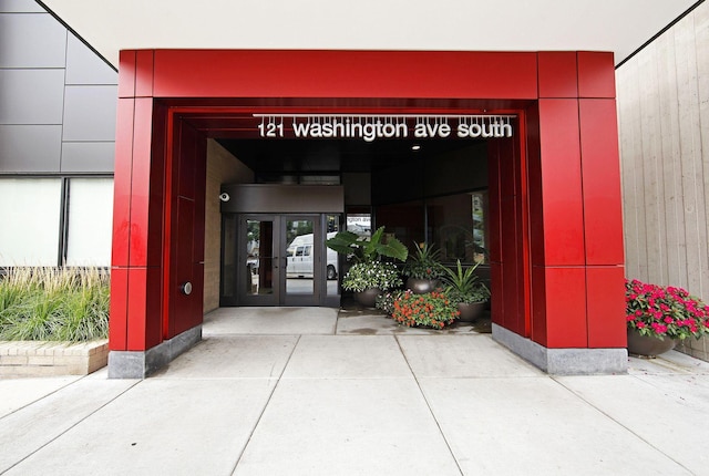 121 Washington Ave S Unit 513, Minneapolis, MN 55401 - property entrance with french doors