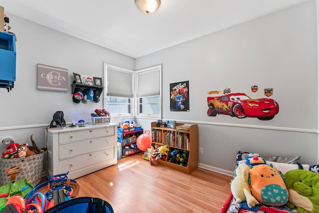 1917 2nd Ave NW, Austin, MN 55912 - playroom with wood finished floors