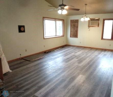 210 3rd Ave SE, Lidgerwood, ND 58053 - photo 2