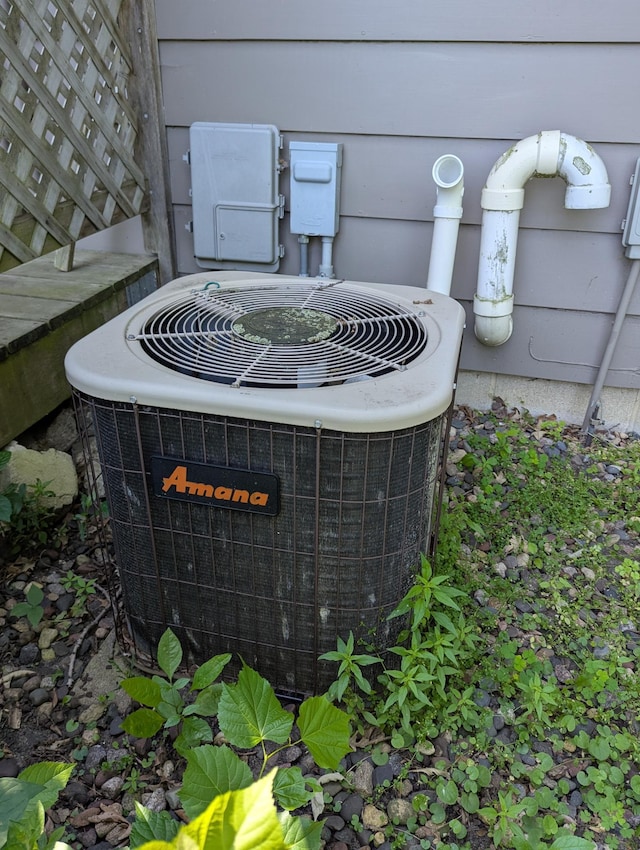417 Ridge Rd, Albert Lea, MN 56007 - exterior view of a central air condition unit
