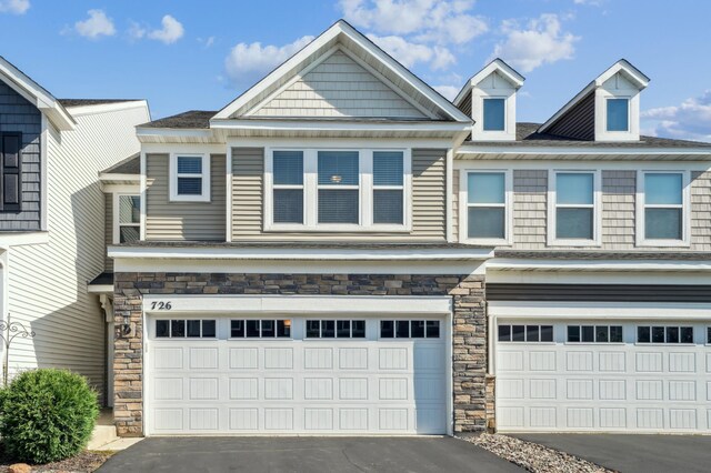 726 Maggie Way, Chanhassen, MN 55317 - photo 1