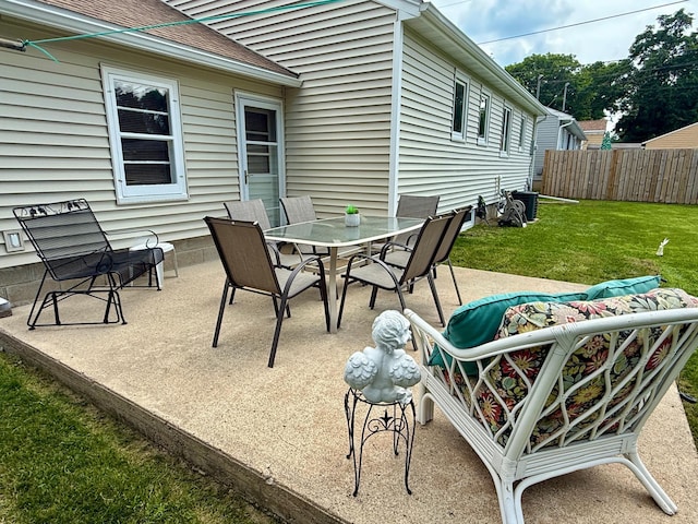 905 Clausen Ave, Albert Lea, MN 56007 - view of patio featuring outdoor dining space