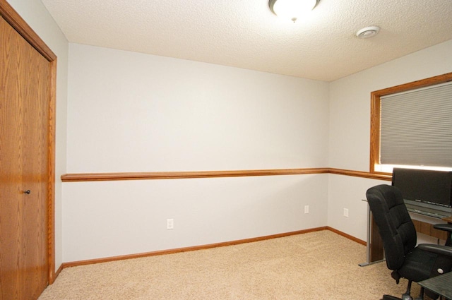 2223 Fairbanks Dr, North Mankato, MN 56003 - unfurnished office with light carpet