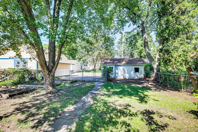 3916 37th Ave S, Minneapolis, MN 55406 - fenced yard with a gate