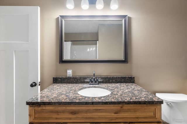 8638 Preserve Blvd N, Chisago City, MN 55013 - bathroom featuring vanity and a shower with curtain
