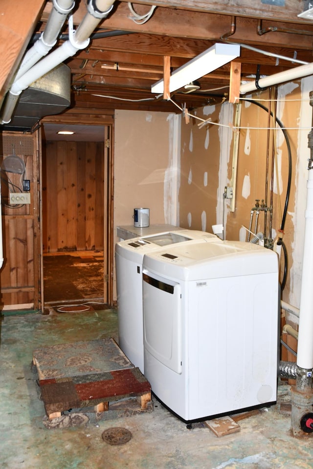 308 Maple Ave S, Thief River Falls, MN 56701 - washroom with separate washer and dryer