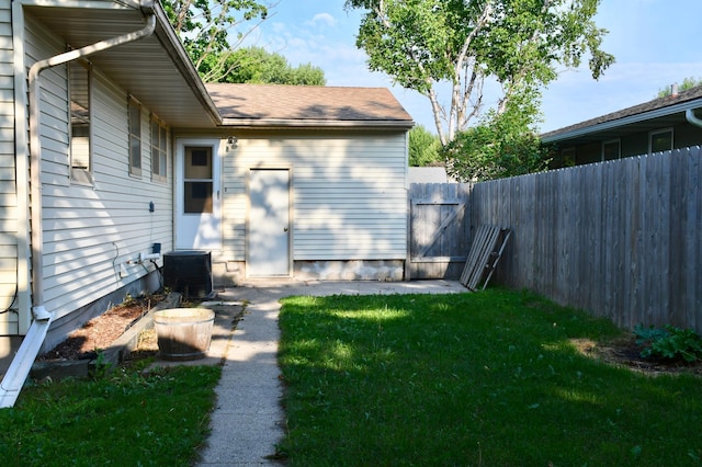 308 Maple Ave S, Thief River Falls, MN 56701 - view of yard