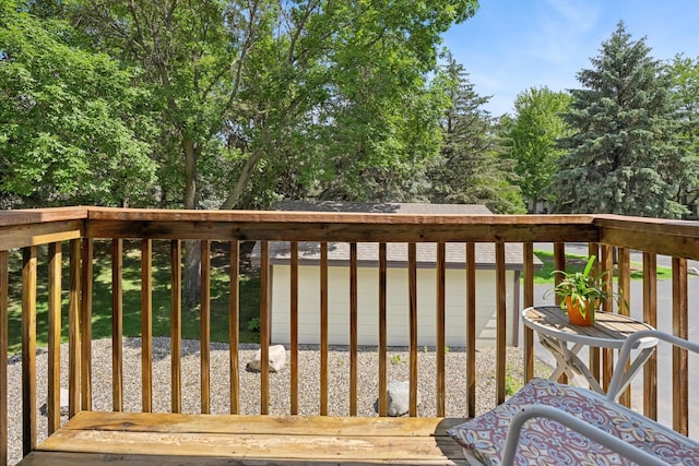 13525 Zenith Ln, Eden Prairie, MN 55346 - view of wooden terrace