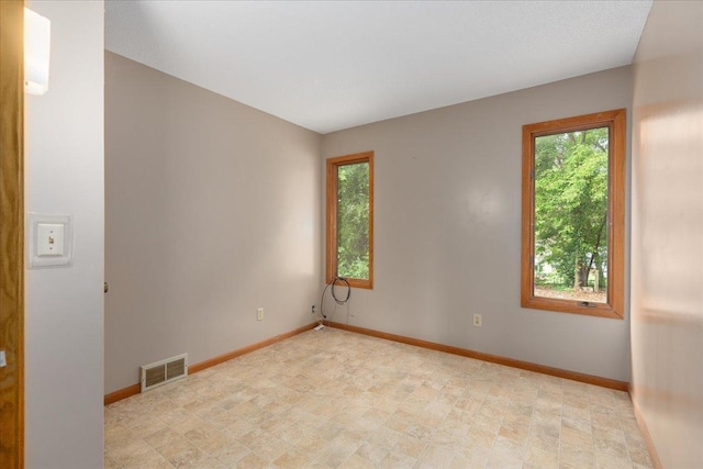 94 Wood Ridge Dr, Troy Twp, WI 54022 - photo 10