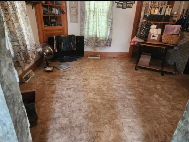 523 2nd Ave SE, Wells, MN 56097 - photo 5