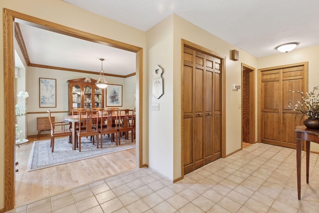 10910 38th Ave N, Plymouth, MN 55441 - entryway featuring light tile patterned floors and baseboards