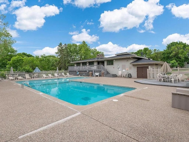 5481 Hyland Courts Dr, Bloomington, MN 55437 - photo 2