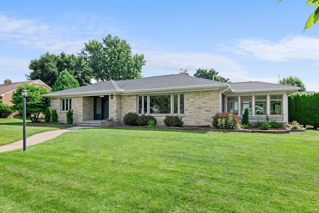 2335 Stinson Blvd, Minneapolis, MN 55418 - photo 1