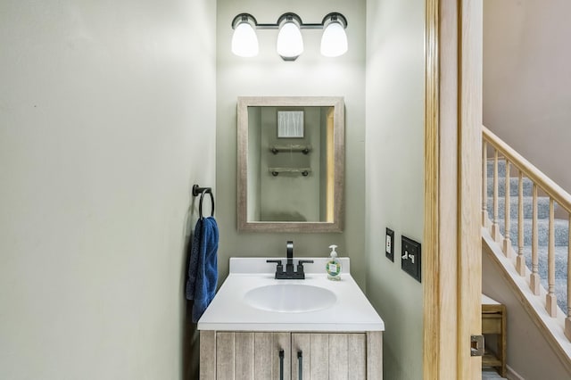 2722 Autumn Woods Dr, Chaska, MN 55318 - bathroom featuring vanity