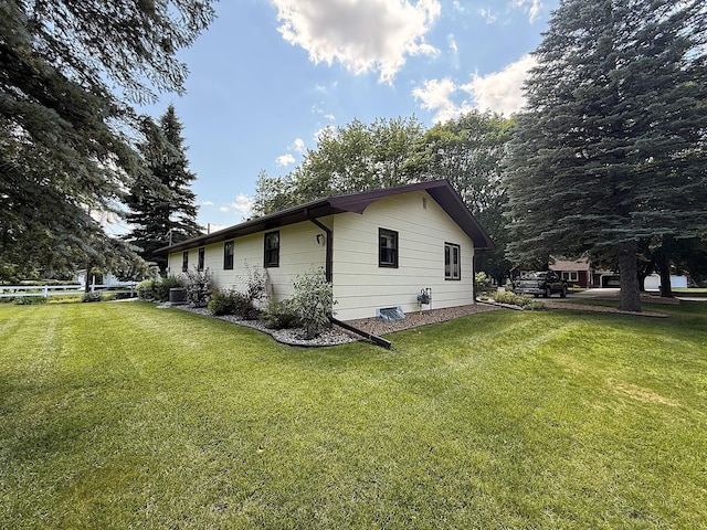 1610 6th St, Montevideo, MN 56265 - photo 3