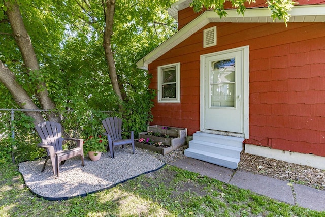 41 9th St, Cloquet, MN 55720 - entrance to property