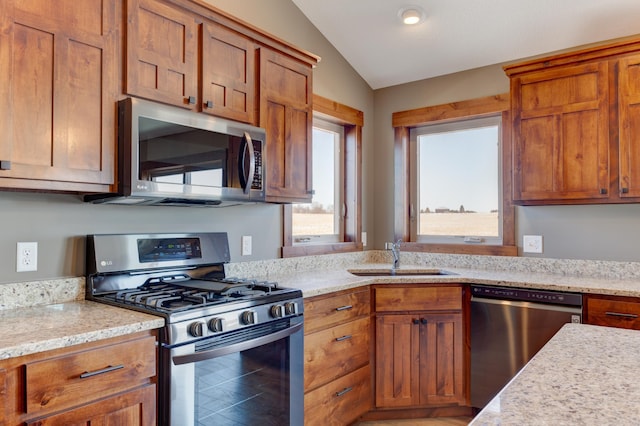 871 Grant St, Ellsworth, WI 54011 - photo 2