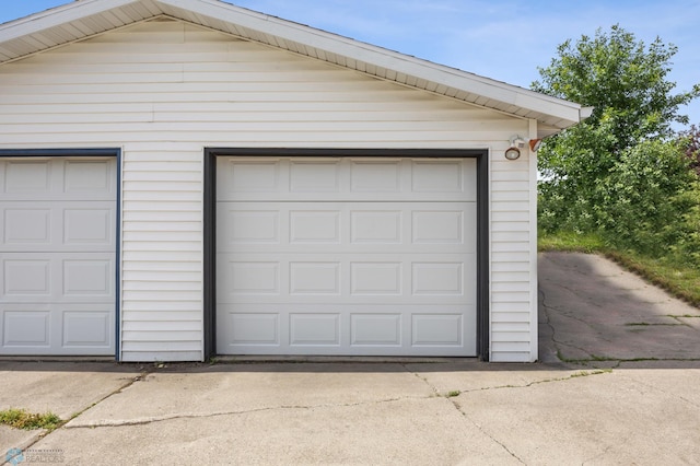 2350 20th Ave S, Fargo, ND 58103 - view of garage