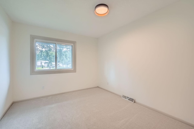 8222 Brandywine Pkwy, Brooklyn Park, MN 55444 - unfurnished room featuring carpet floors