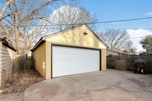 2074 Mcknight Rd N, North Saint Paul, MN 55109 - view of detached garage