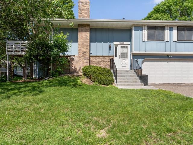 6855 Macbeth Ct, Woodbury, MN 55125 - photo 2