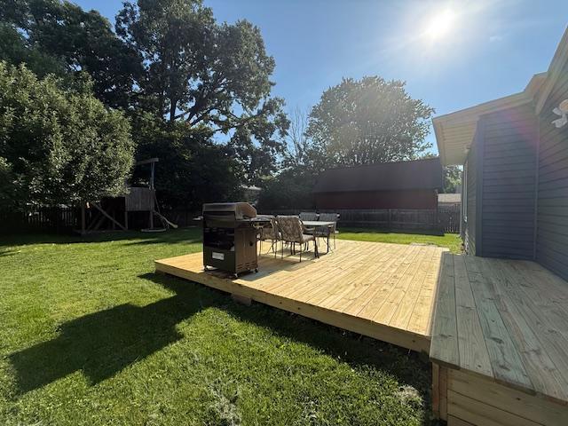 713 Grove St E, Caledonia, MN 55921 - deck featuring area for grilling