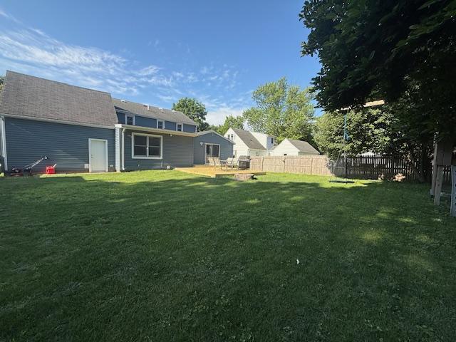 713 Grove St E, Caledonia, MN 55921 - view of yard