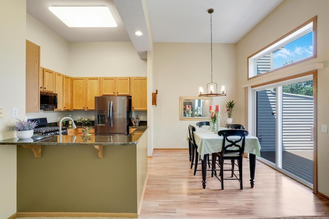 6440 157th St W, Apple Valley, MN 55124 - photo 8