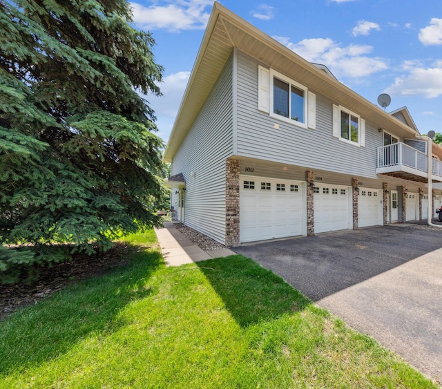 1011 Pond View Ct, Vadnais Heights, MN 55127 - photo 2