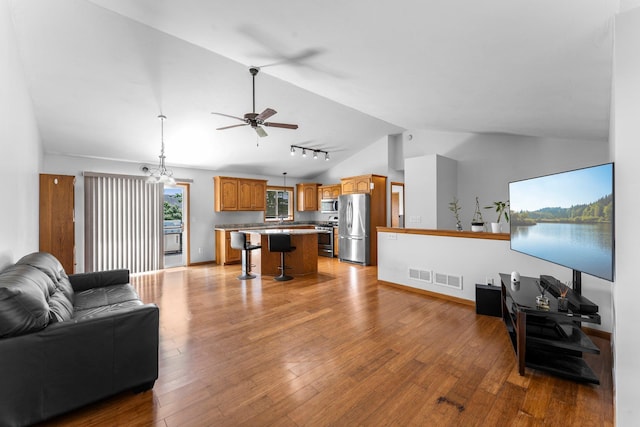 836 Newport Ave, Shakopee, MN 55379 - photo 4