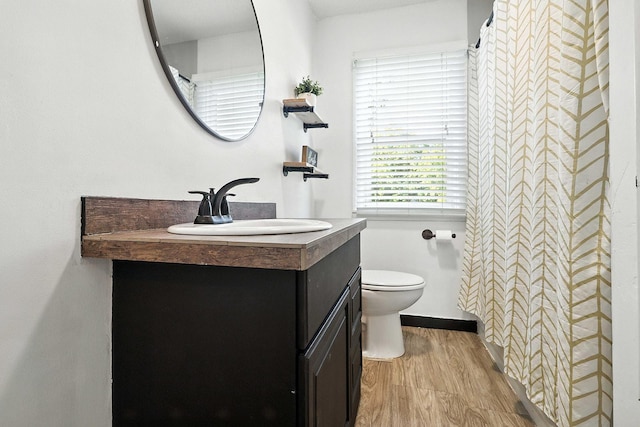 2314 347th Ave NE, Cambridge Twp, MN 55008 - full bath with vanity and wood finished floors