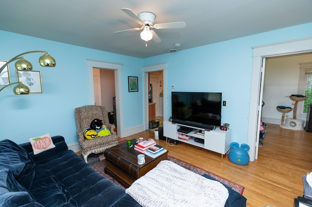 639 Pierce St NE, Minneapolis, MN 55413 - photo 25