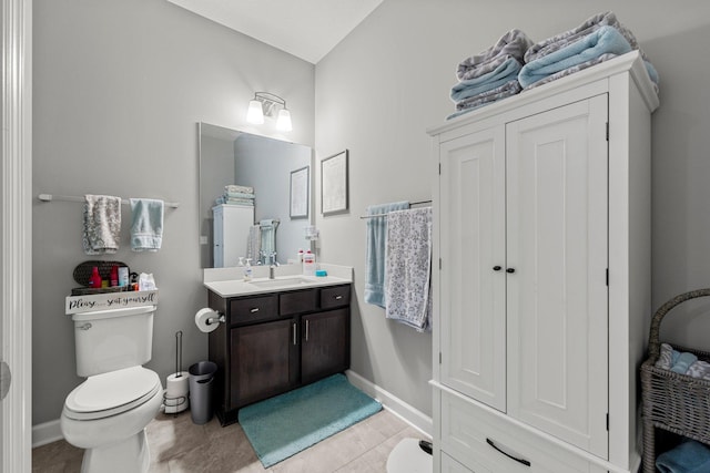 4617 Cobalt Ln, Woodbury, MN 55129 - bathroom with vanity and toilet